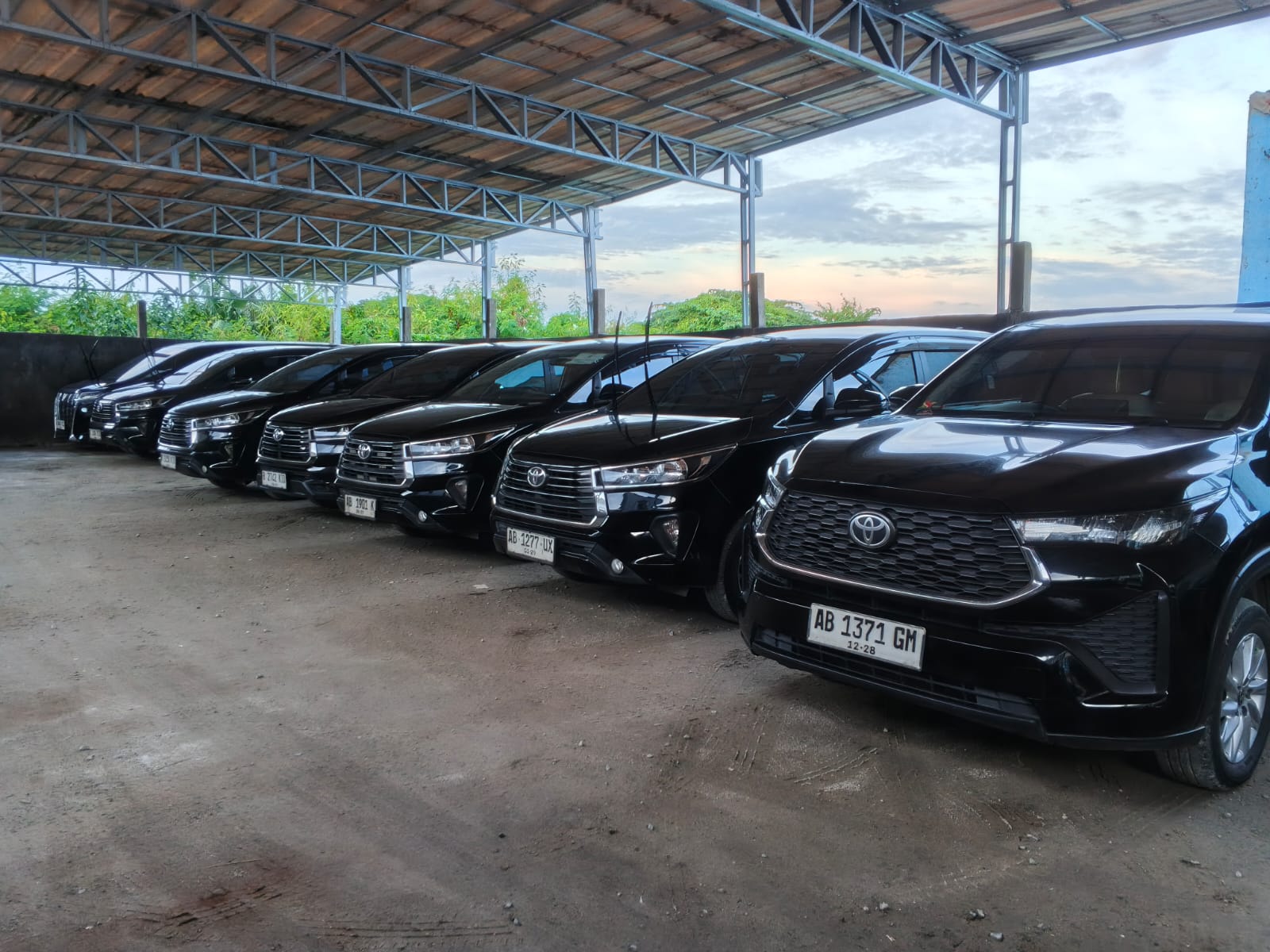 Armada NAYVERA INDO TRANSPORT